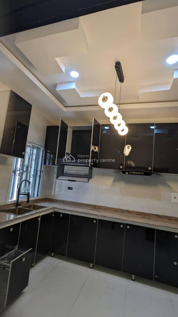 4 bedroom detached duplex for sale