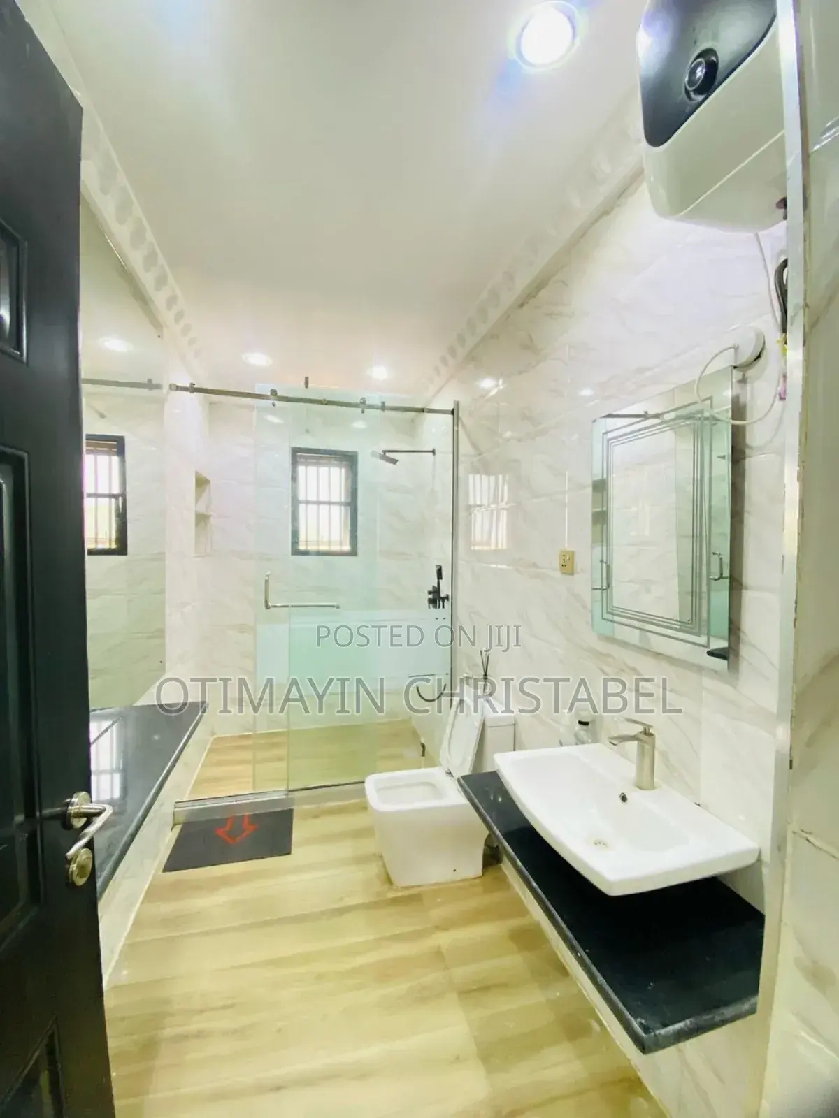 Furnished 4bdrm Townhouse / Terrace in Princess Nalas Court, Wuye