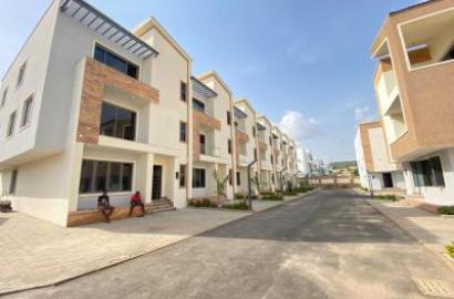 Very Spacious And 4 Bedroom Terraced Duplex With Room Bq Katampe Ext