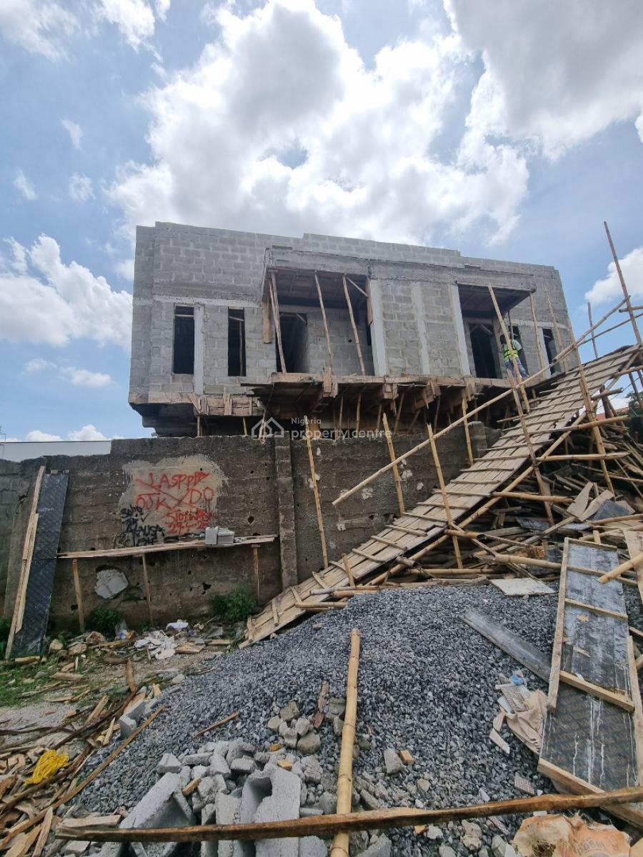 3 bedroom semi-detached duplex for sale
