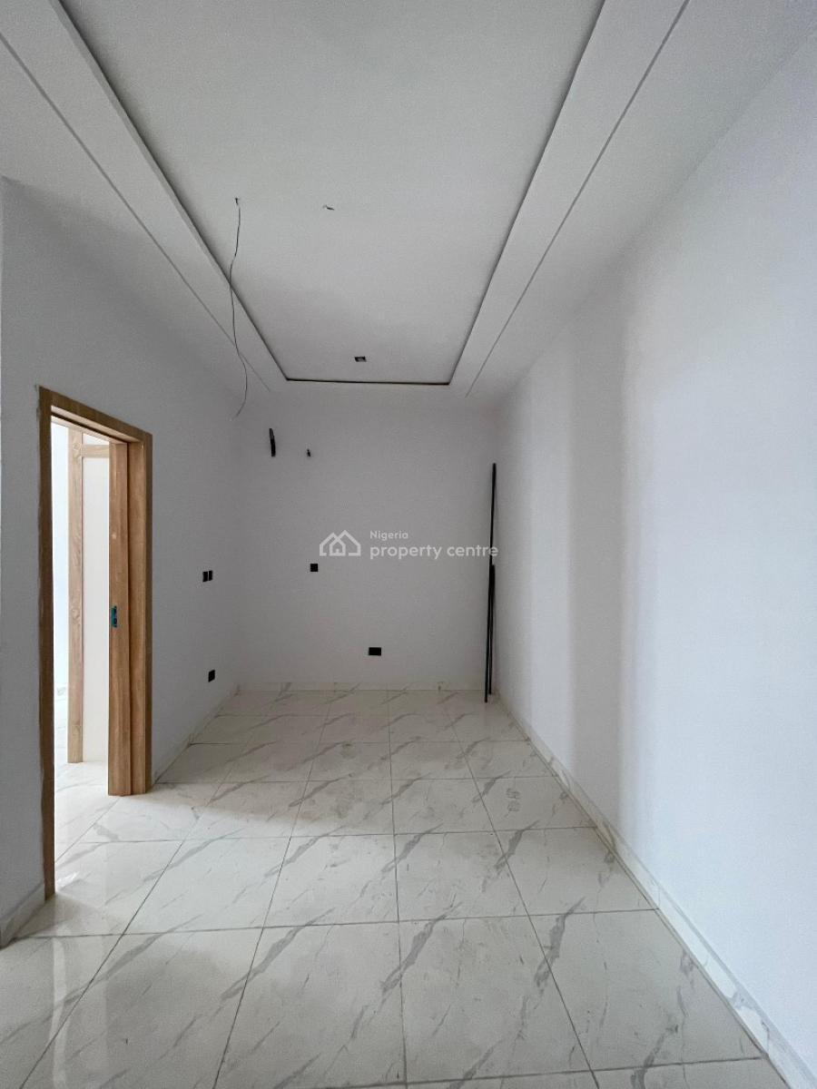 4 bedroom semi-detached duplex for sale