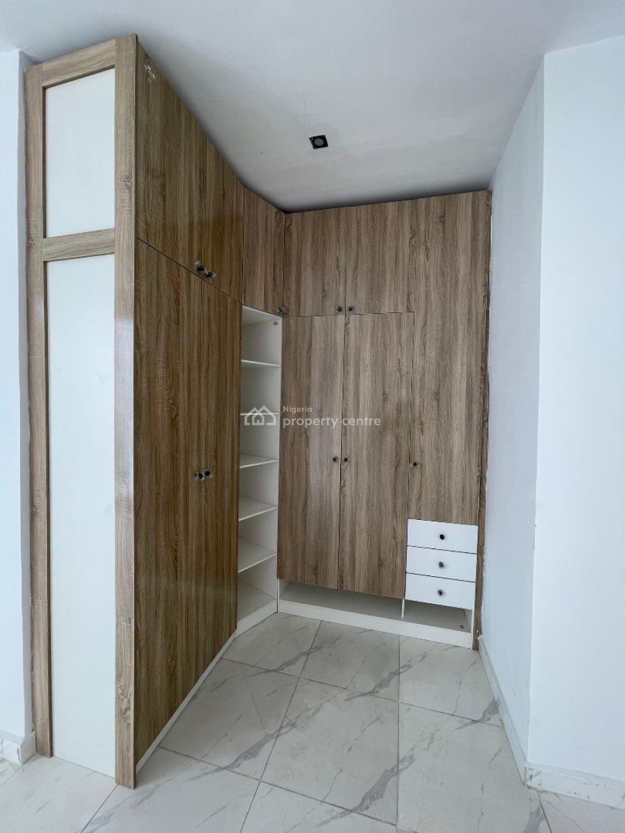 4 bedroom semi-detached duplex for sale