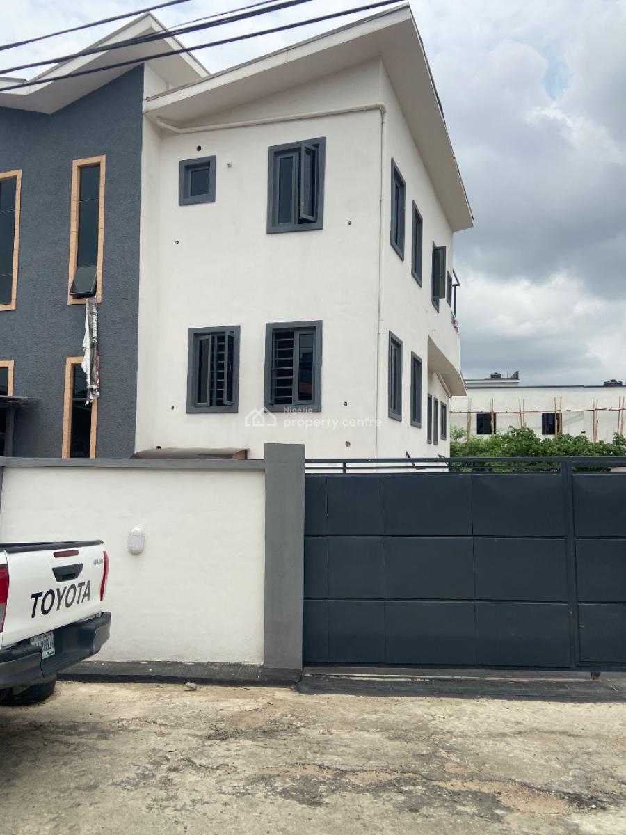 5 Bedroom Semi Detached Duplex With Bq