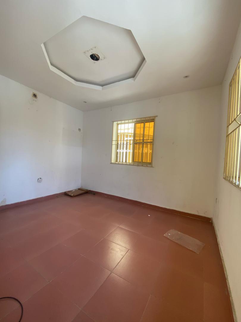 To let   Sharp mini flat to let in Sangotedo Ajah