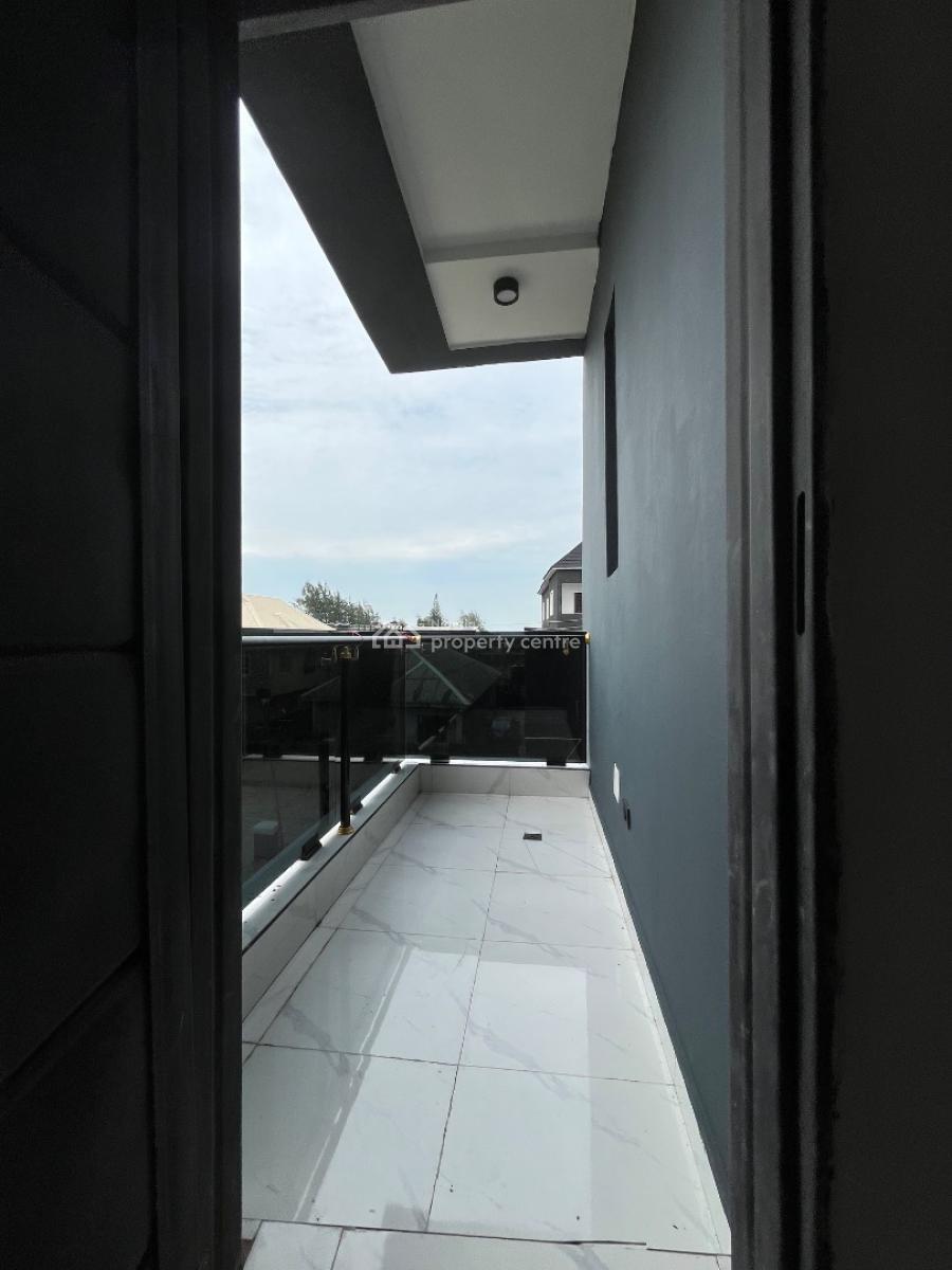 4 bedroom terraced duplex for sale