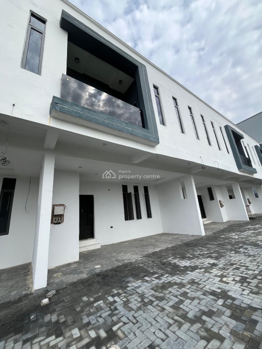 4 bedroom terraced duplex for sale