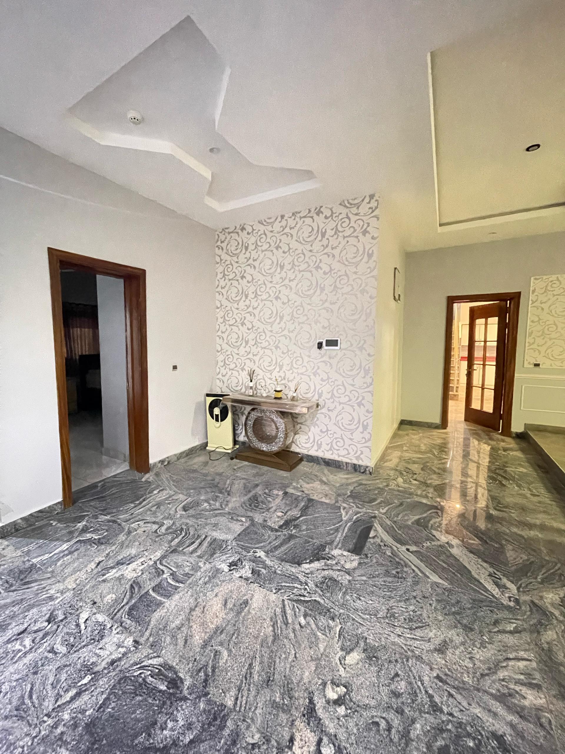 WONDERFULLY FINISHED 7BEDROOM FULLY DETACHED DUPLEX (TWO PROPERTIES IN ONE) WITH TWO MASSIVE BQs FOR SALE