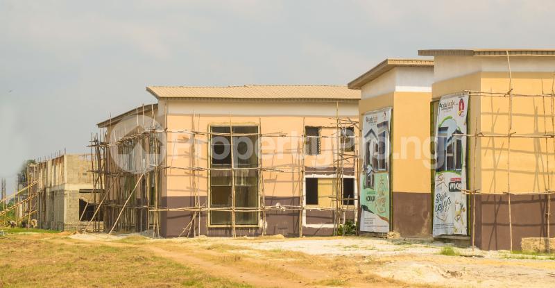 Newly Built Shopping Complex ₦ 700,000/sqm