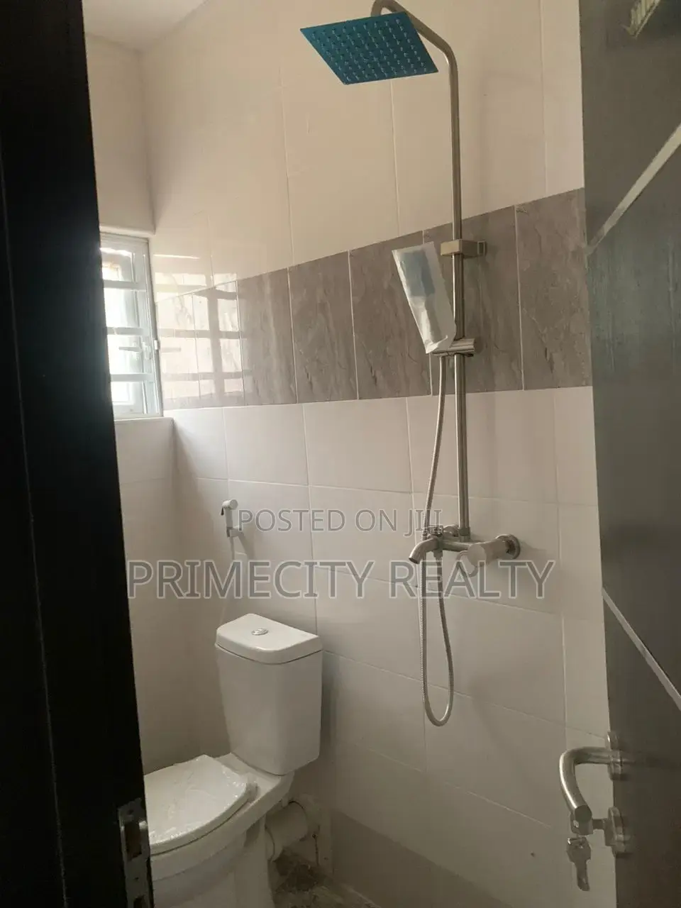 Furnished 2bdrm Block Of Flats In Abiola Farm Ayobo For Sale