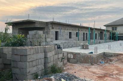 Urgent Sale: Uncompleted Building at Decking Level
