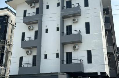 LUXURY APARTMENT FOR SALE  2 BEDROOM APARTMENT PRICE: 175M  Ground floor with private backyard and 2 parking slot  PRICE:  190M