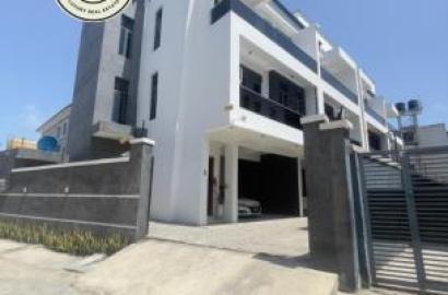 4 bedroom terraced duplex for sale