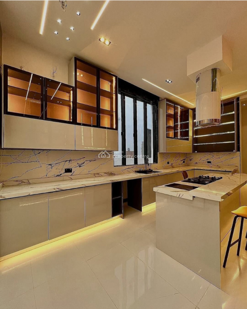 5 bedroom detached duplex for sale