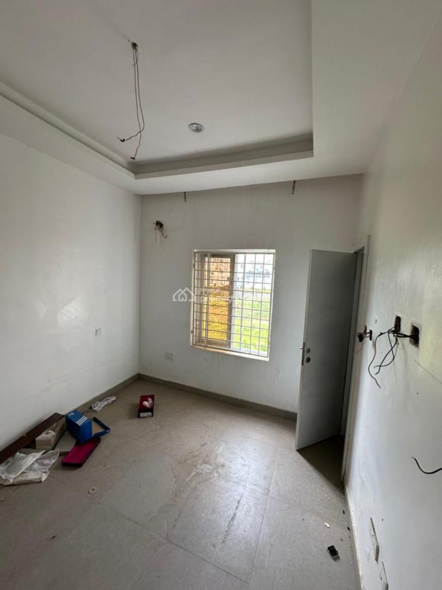 4 bedroom terraced duplex for sale