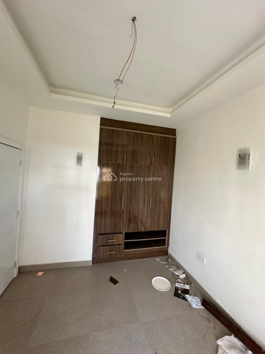 4 bedroom terraced duplex for sale