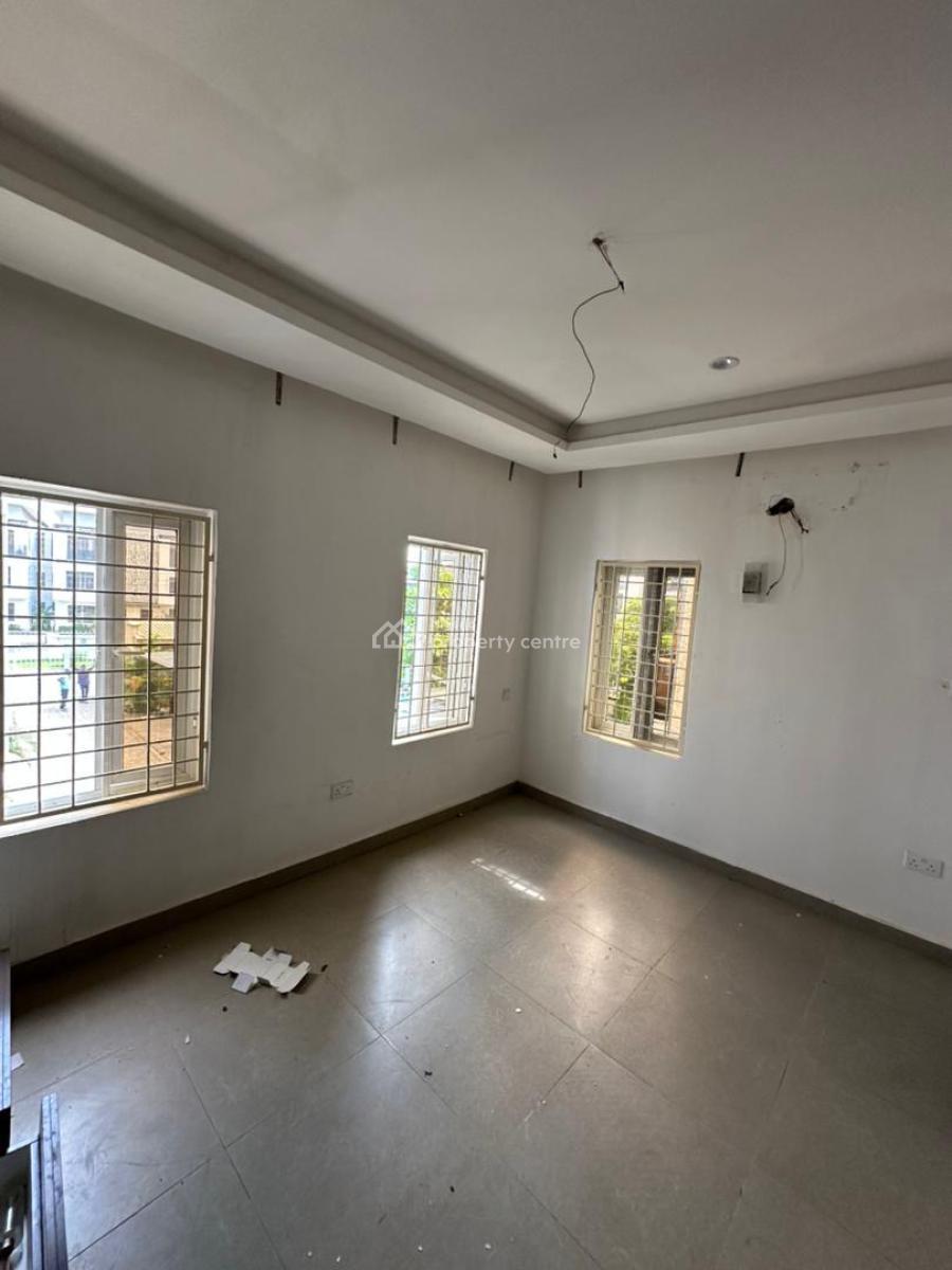 4 bedroom terraced duplex for sale