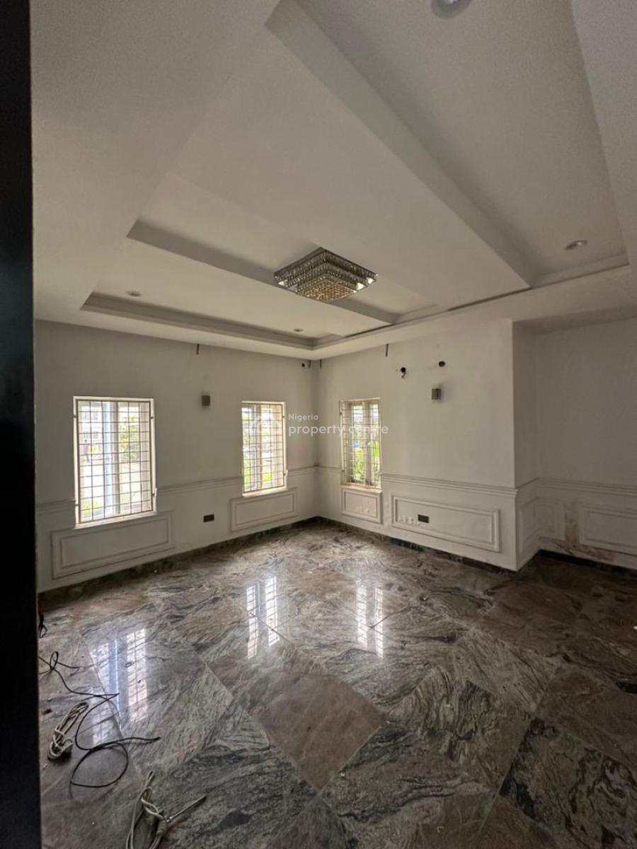 4 bedroom terraced duplex for sale