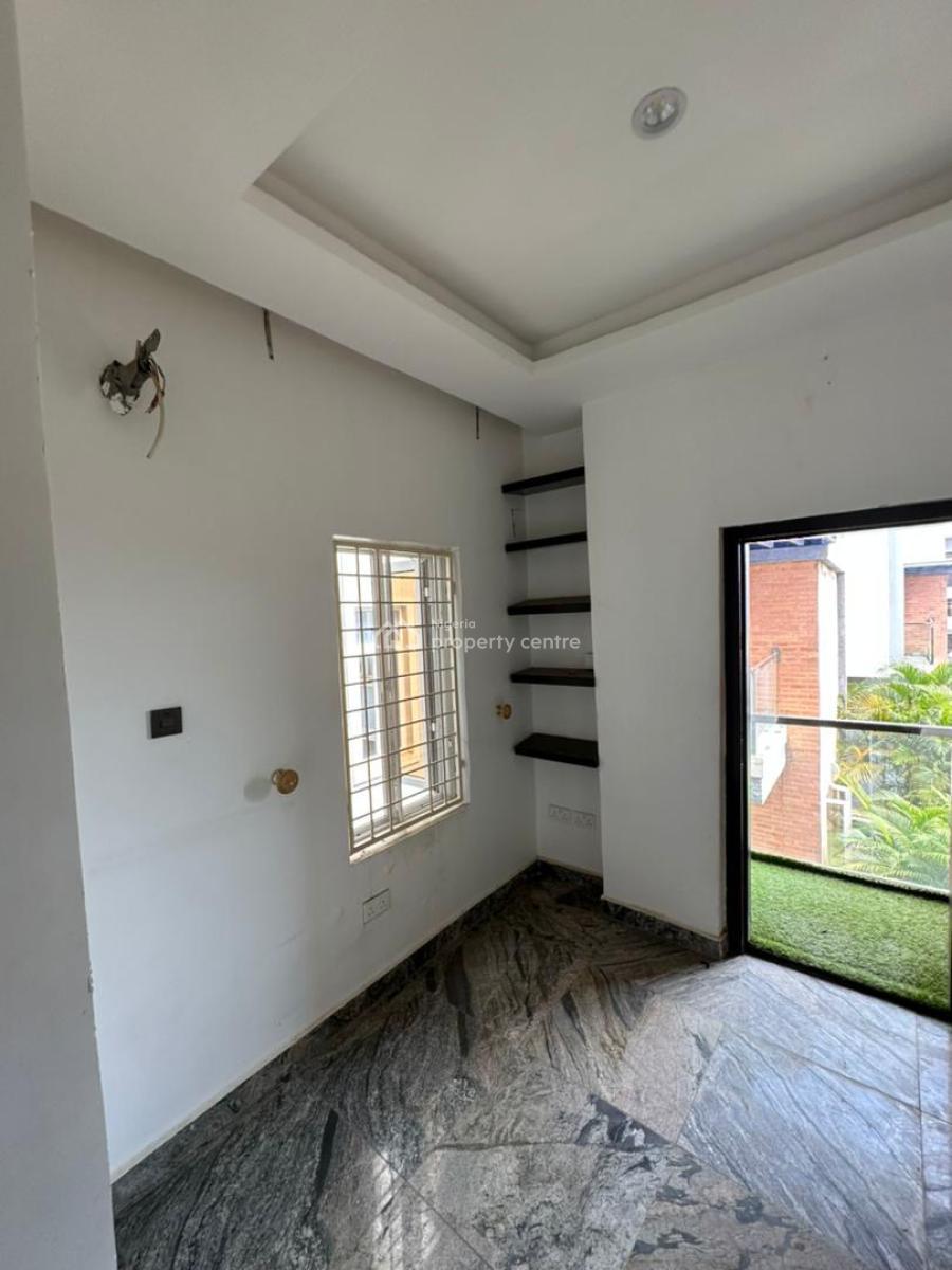4 bedroom terraced duplex for sale