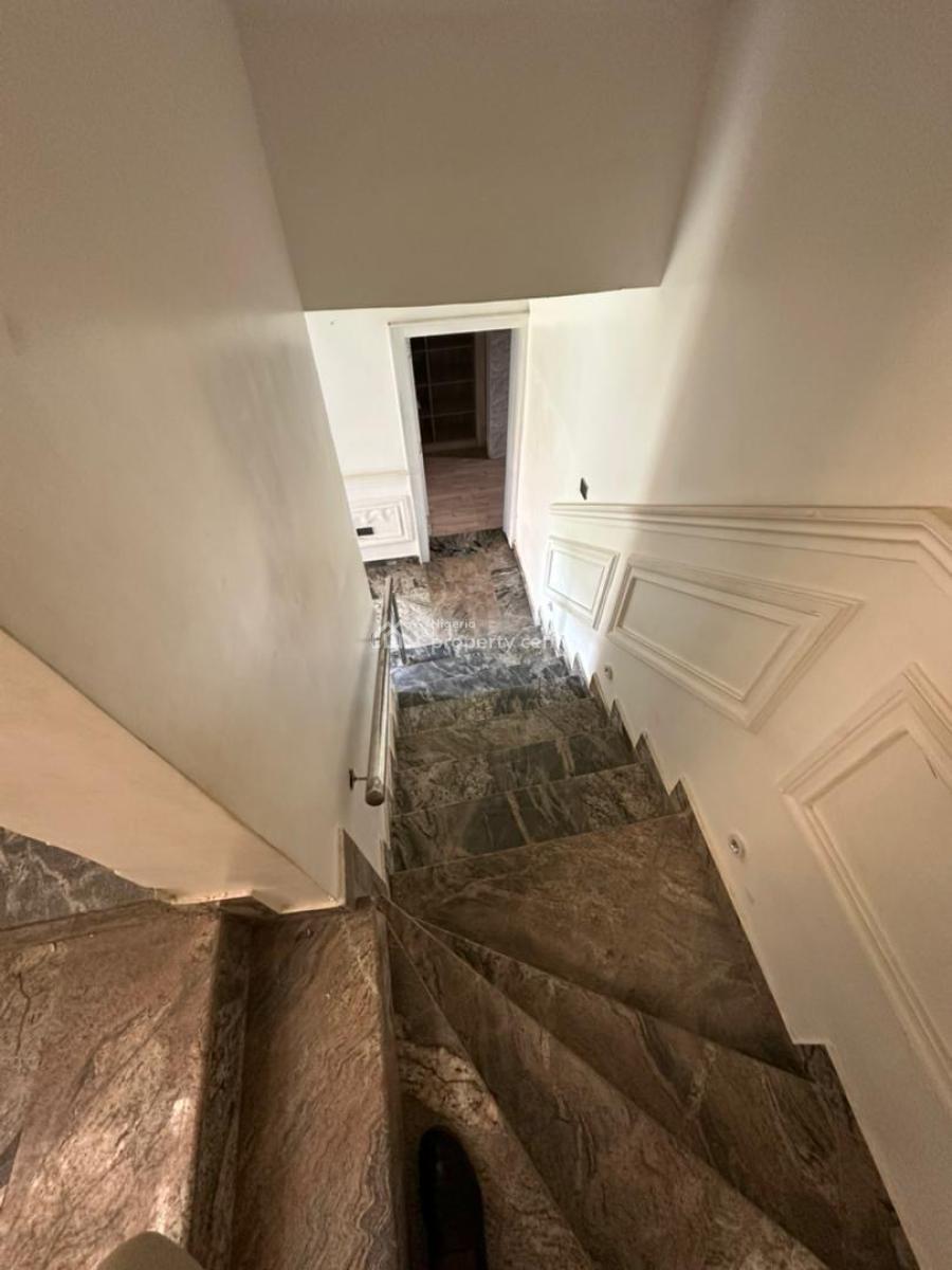 4 bedroom terraced duplex for sale