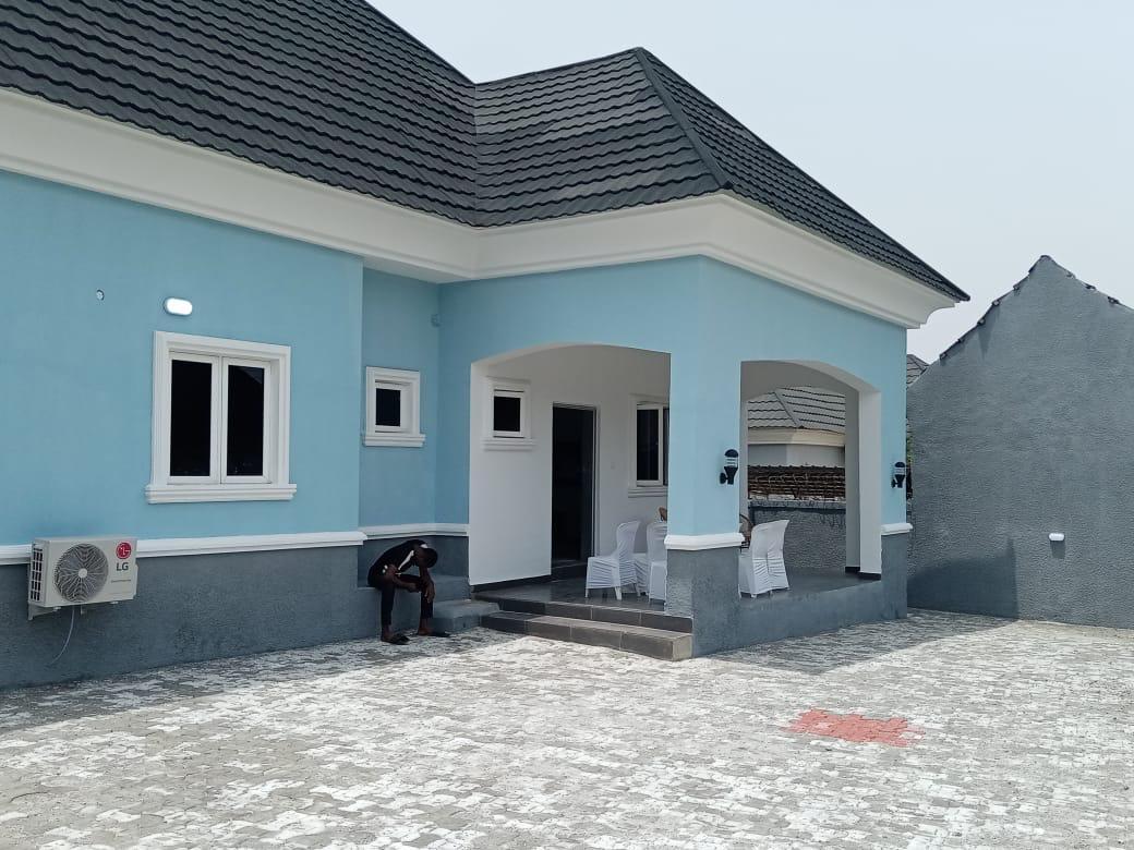 FOR SALE  Clean 4-bedrooms bungalow no bq @ gwarinpa karsana district   PRICE: 170M asking