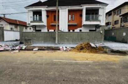 Eye Catchy 4 Bedroom Semi Detached Duplex