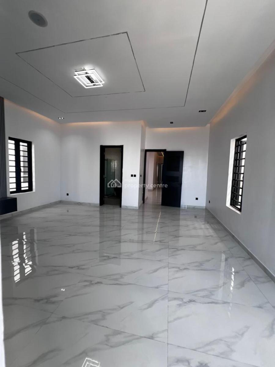 5 bedroom detached duplex for sale