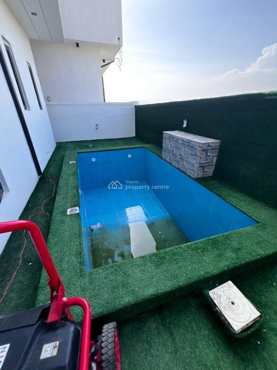5 bedroom detached duplex for sale
