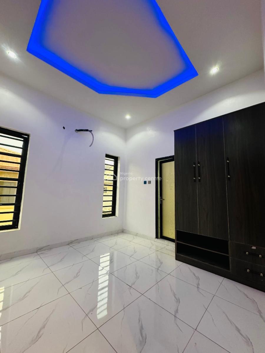 4 bedroom semi-detached duplex for sale
