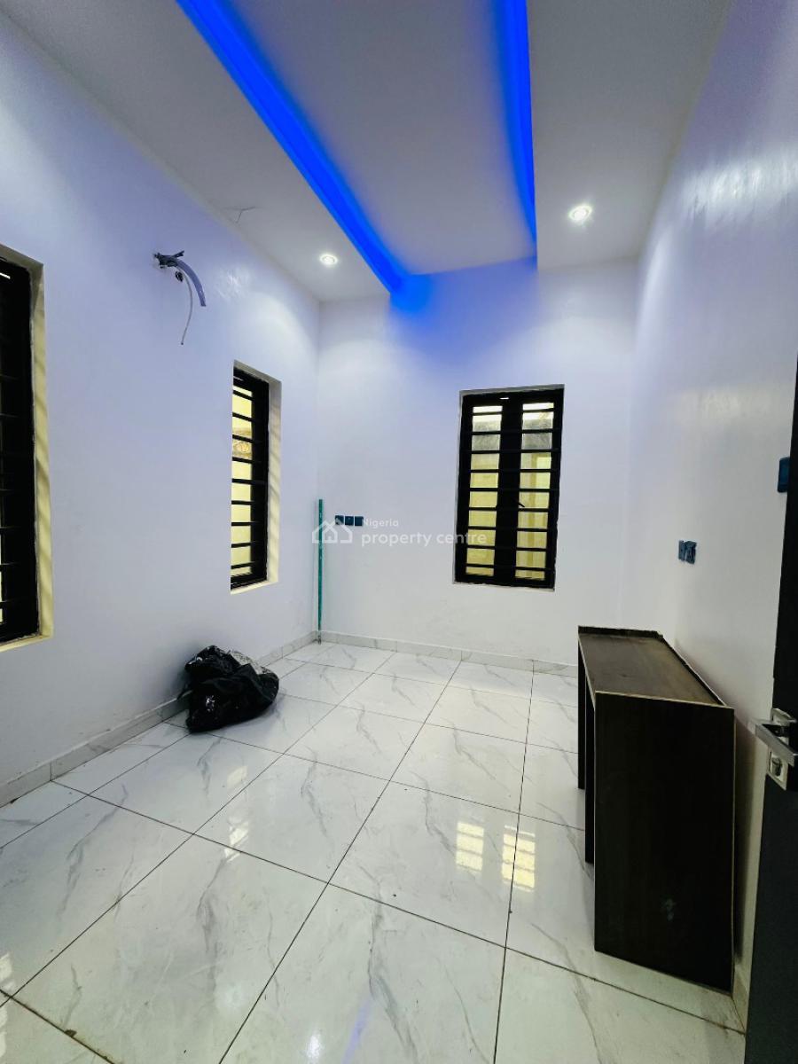 4 bedroom semi-detached duplex for sale