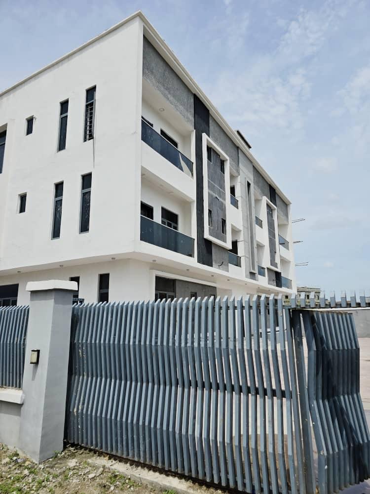 Block of 6 units of 3 bedroom apartments with BQs for Sale!  Location: Lekki Phase 1, Lagos.  Land Size: 750sqm