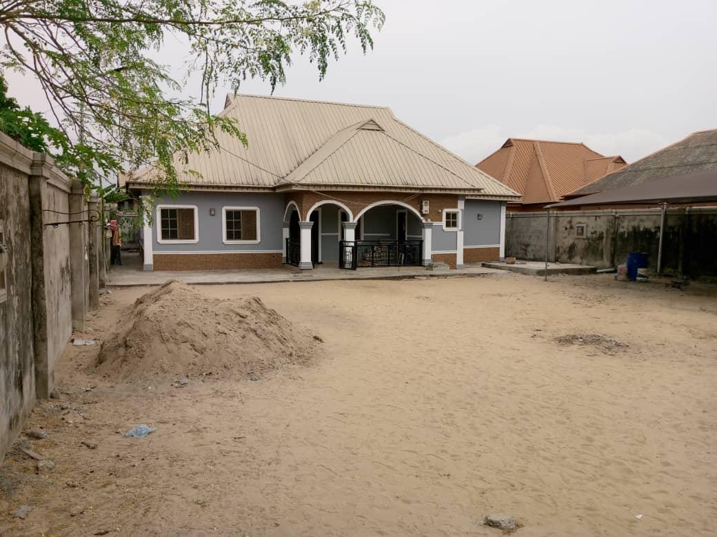 For Sale 3 bedroom Bungalow on a plot of land