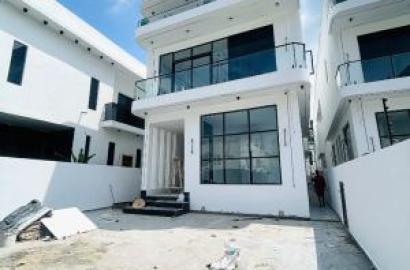 Remarkably Built Luxury 5 Bedroom Smart Home With Swimming Pool, Gym Room