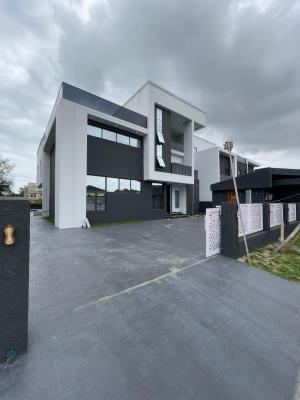 5 Bedrooms Fully Detached Duplex With Swimming Pool