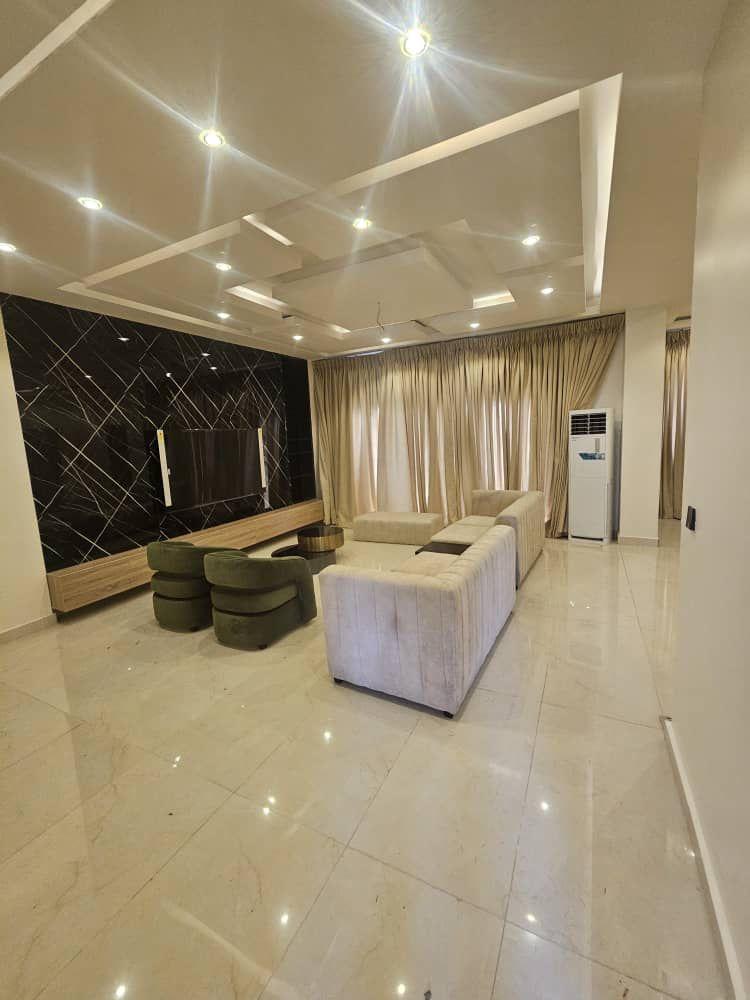 To Let Fully Furnished 3 Bedroom Apartment with 1 Room Bq