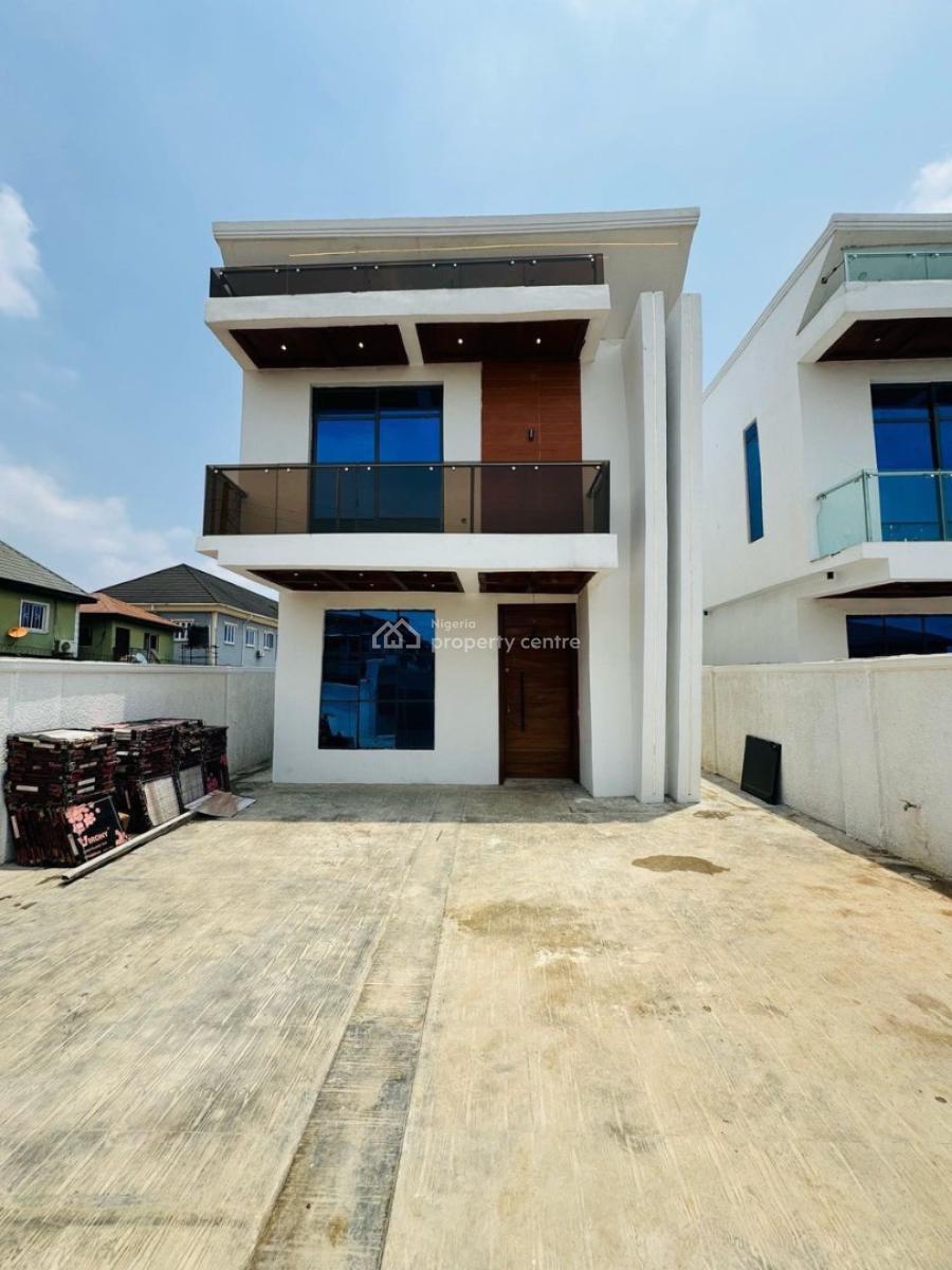 3 bedroom detached duplex for sale