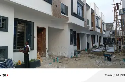 2bdrm Townhouse/Terrace in Abijo for sale