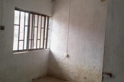 Self contain (single rooms) for rent