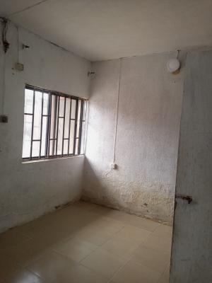 Self contain (single rooms) for rent
