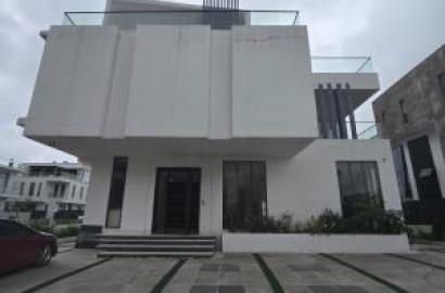 5 bedroom detached duplex for sale
