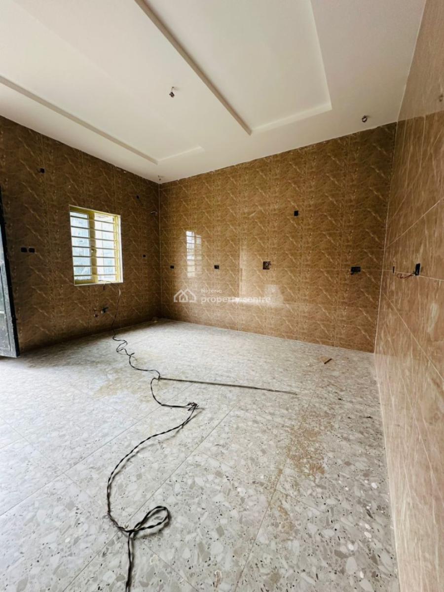 4 bedroom semi-detached duplex for sale