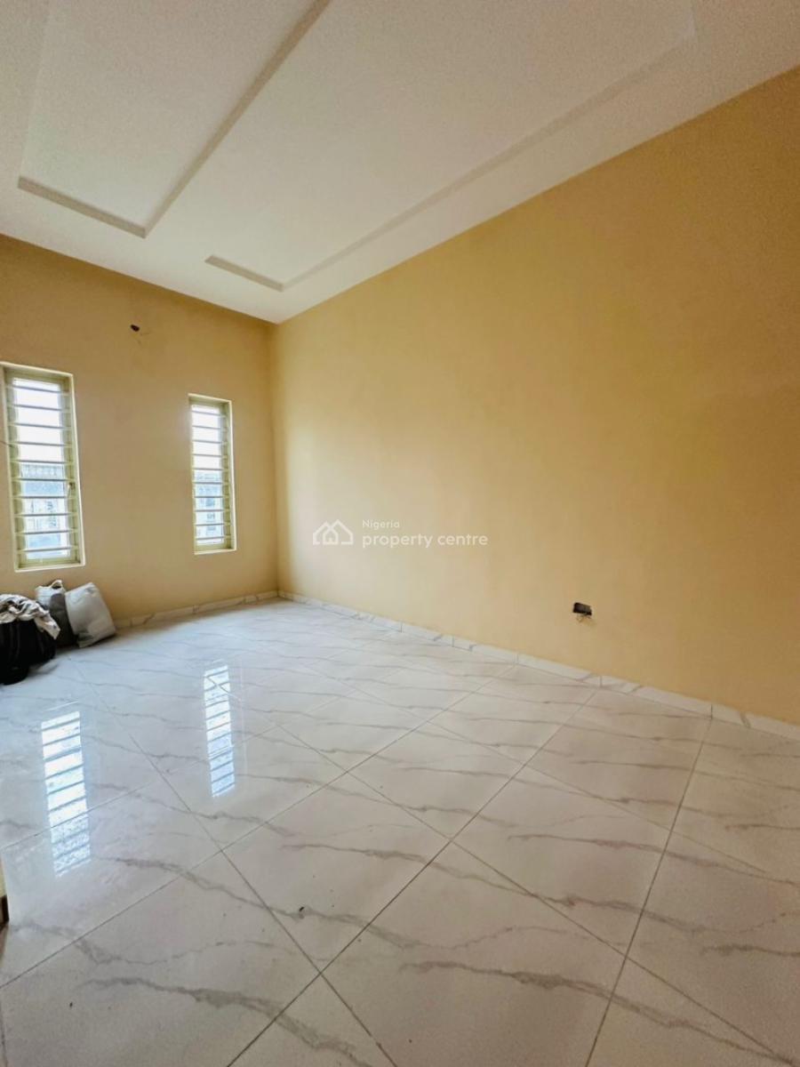 4 bedroom semi-detached duplex for sale