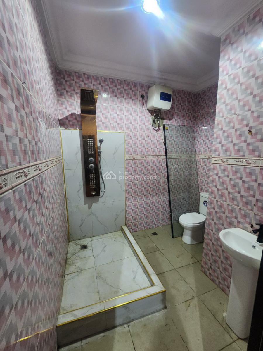1 bedroom mini flat (room and parlour) for rent