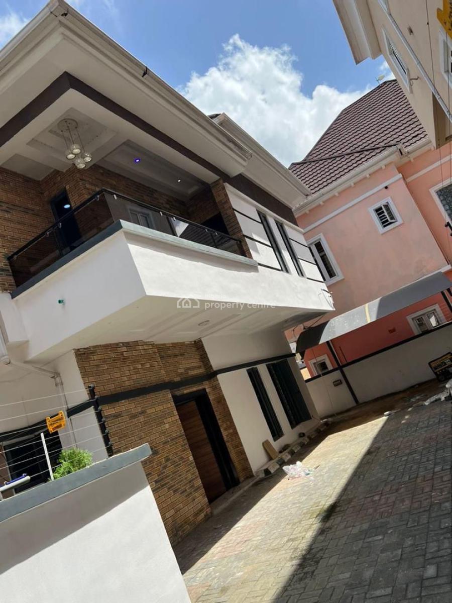 1 bedroom mini flat (room and parlour) for rent