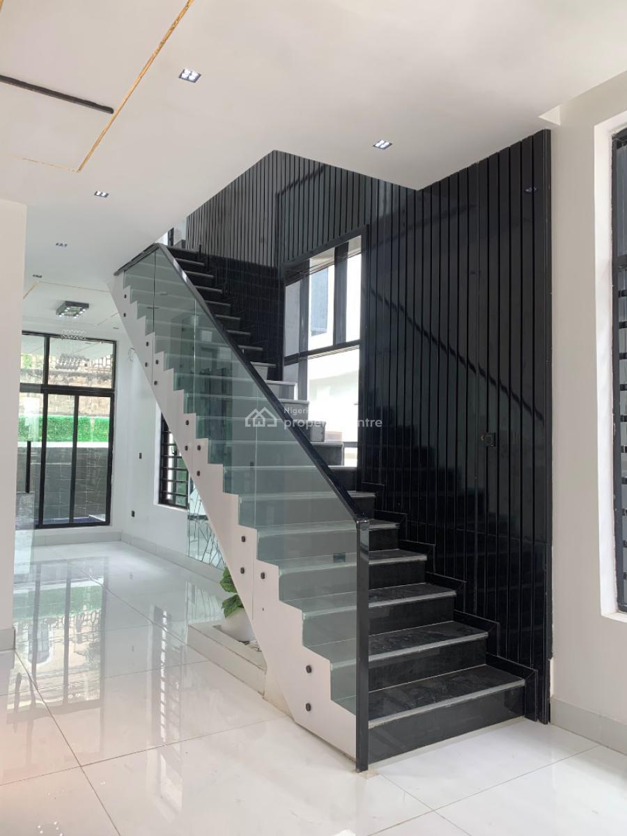 5 bedroom detached duplex for sale
