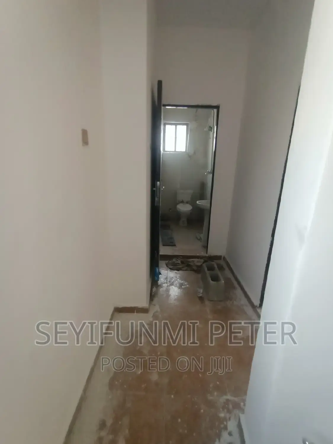Furnished 1bdrm Townhouse/Terrace in Wilmer Close. Magodo.
