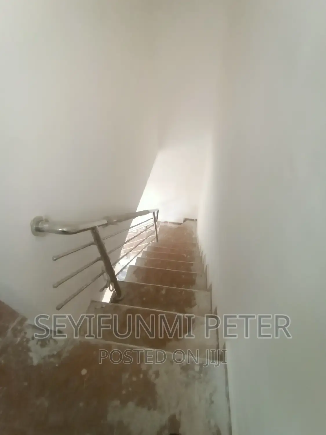 Furnished 1bdrm Townhouse/Terrace in Wilmer Close. Magodo.