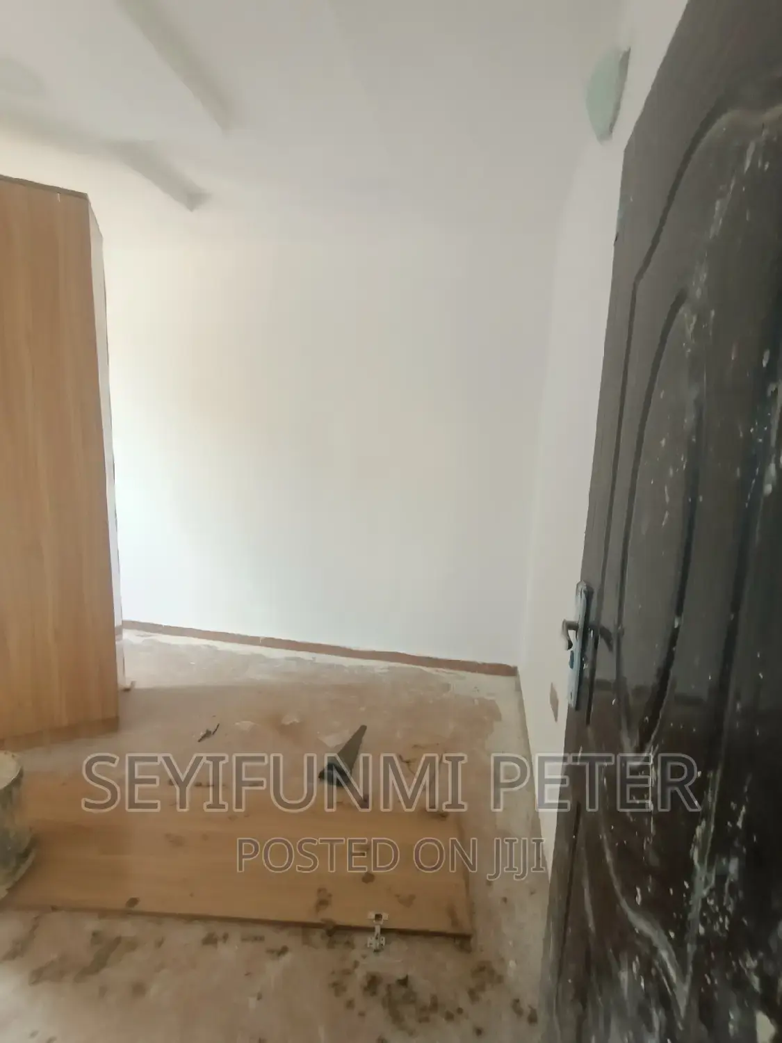 Furnished 1bdrm Townhouse/Terrace in Wilmer Close. Magodo.