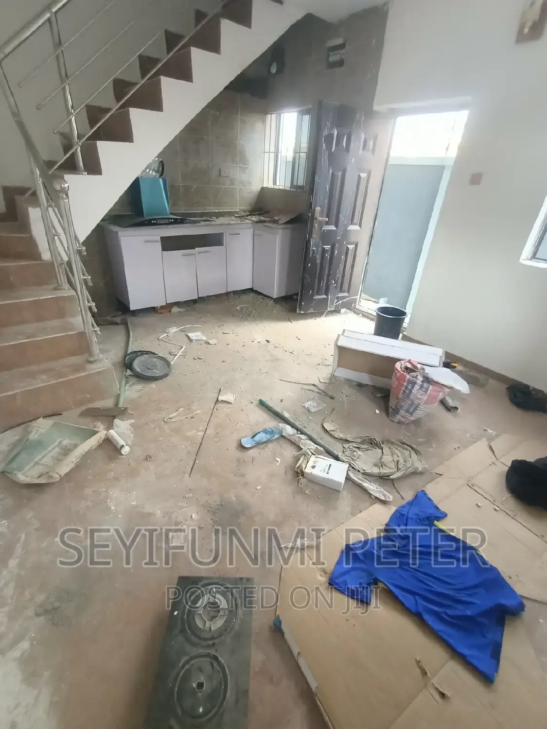 Furnished 1bdrm Townhouse/Terrace in Wilmer Close. Magodo.