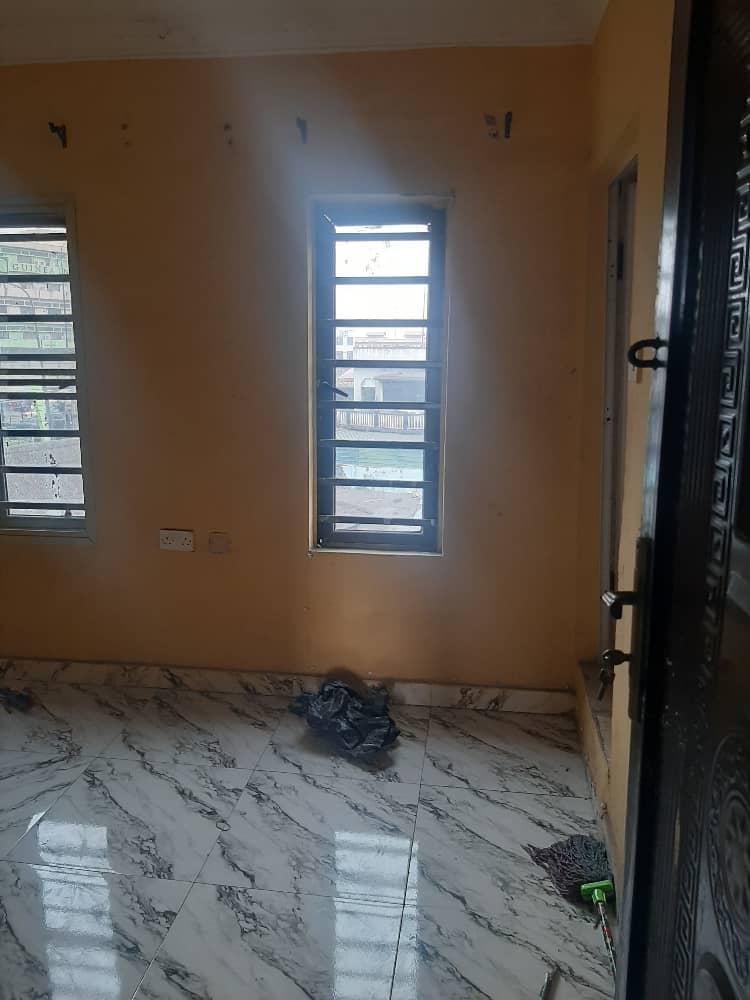 ROOMSELF APARTMENT FOR RENT Location: Igbobi Sabe, Jibowu, Yaba Rent: 900k Security: 100k