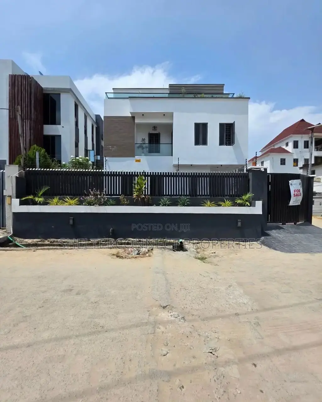 5bdrm Duplex in Ikate for sale